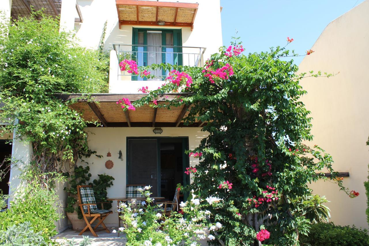 Pasha Bay Residence Sounion Bagian luar foto